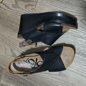 Black OTBT Platform Heels